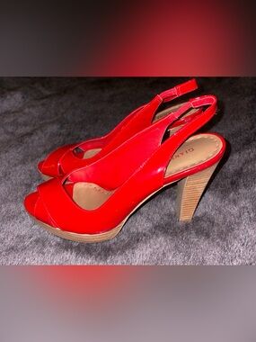 Gianni Bini Bright Red Patent Slingback Block Heel Pumps